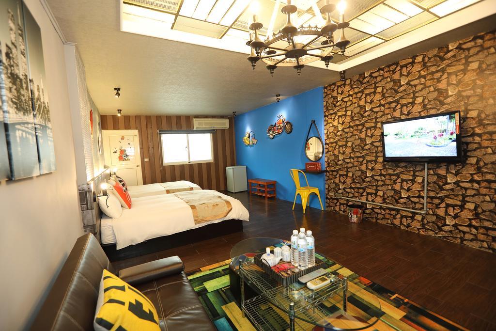 First Place B&B Hualien City Exterior photo