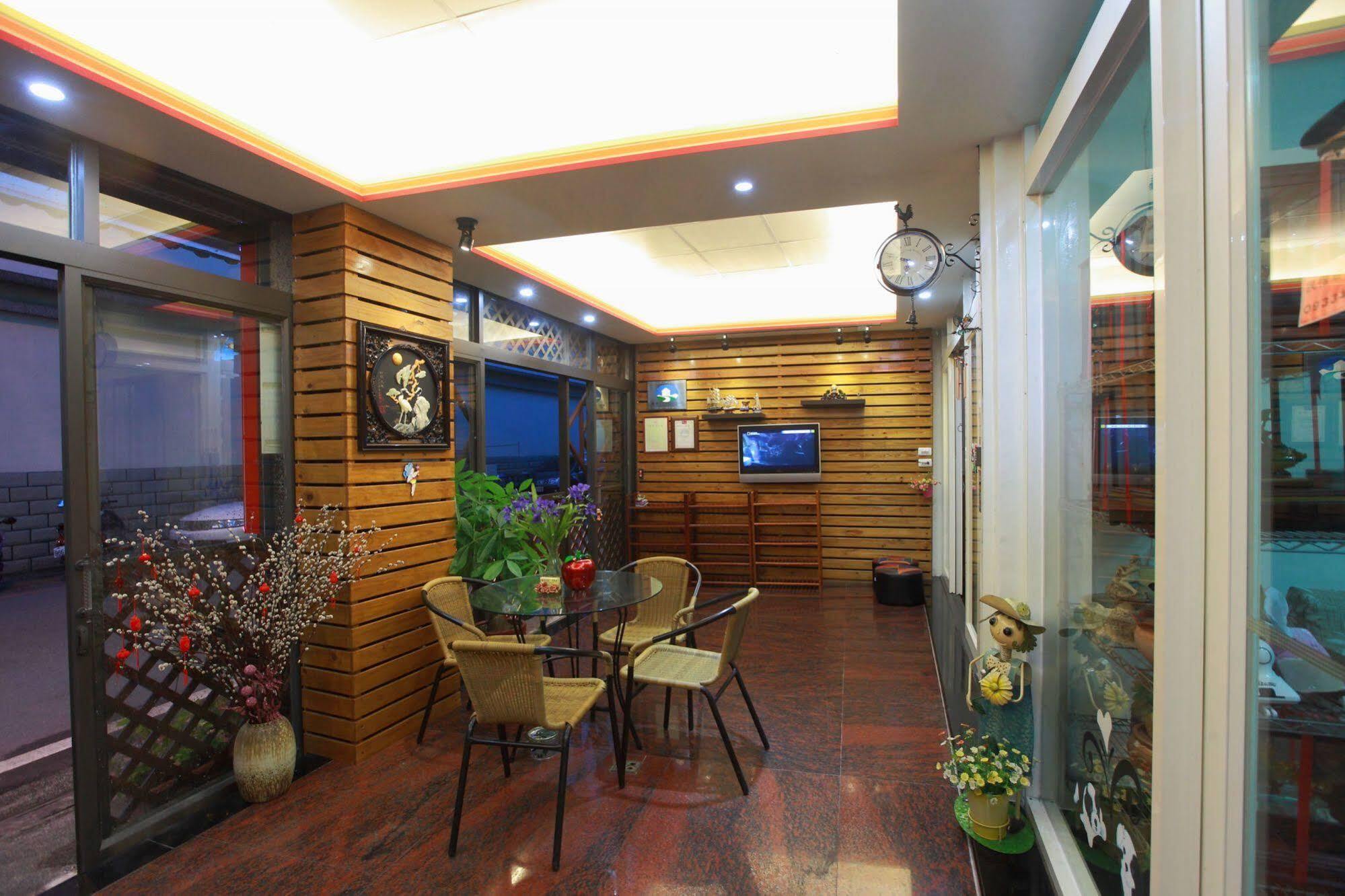 First Place B&B Hualien City Exterior photo