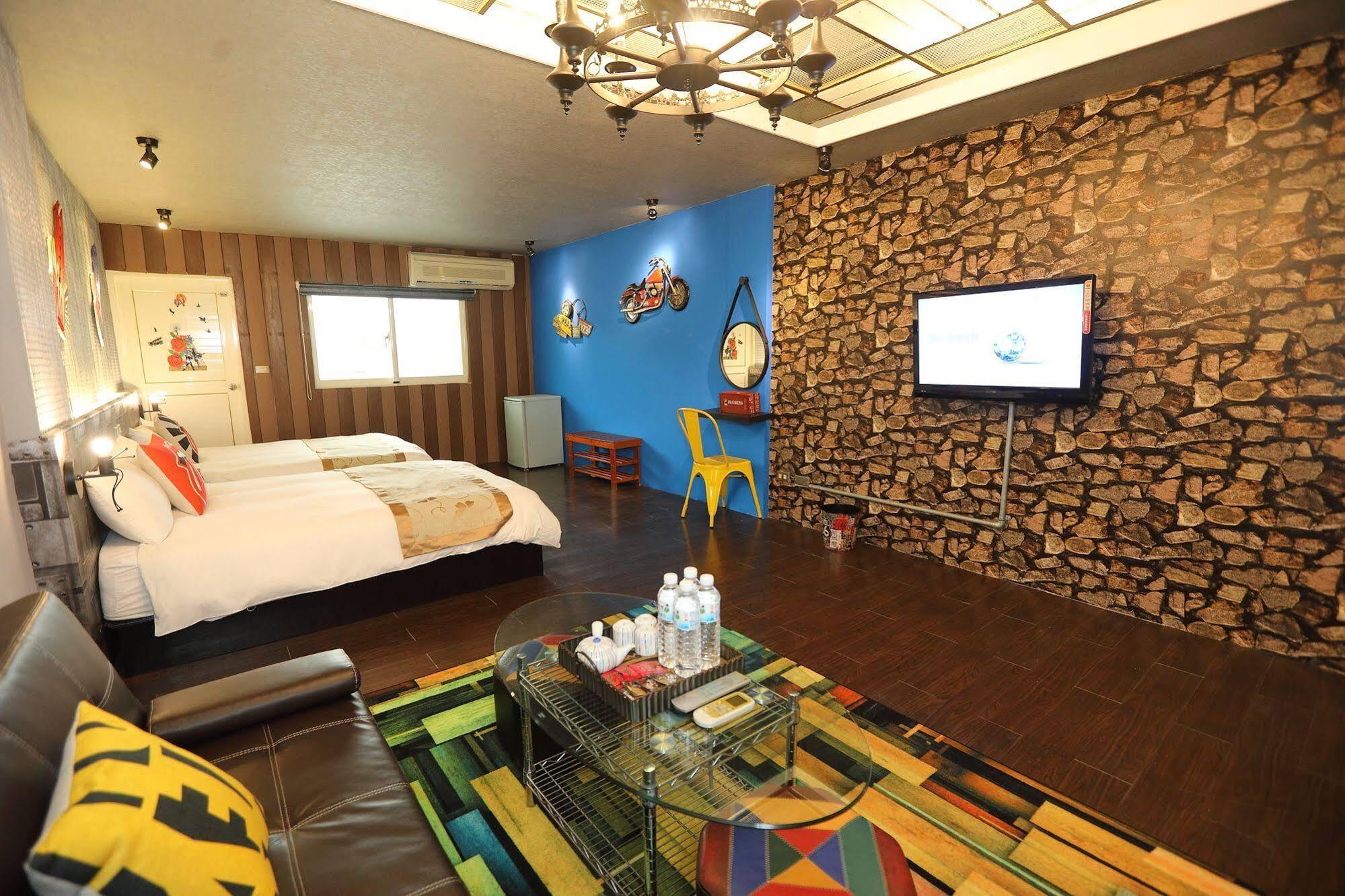 First Place B&B Hualien City Exterior photo
