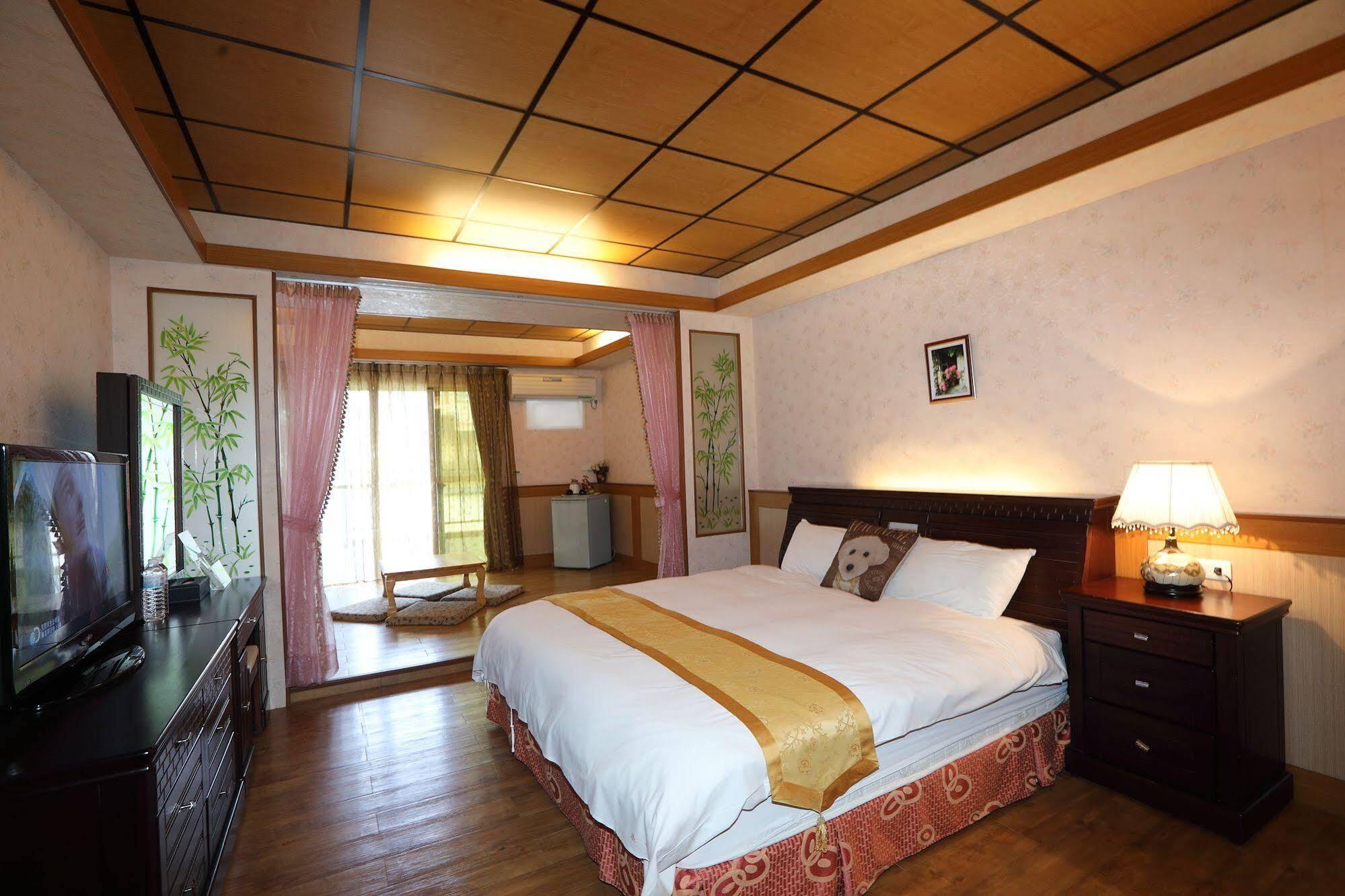 First Place B&B Hualien City Exterior photo