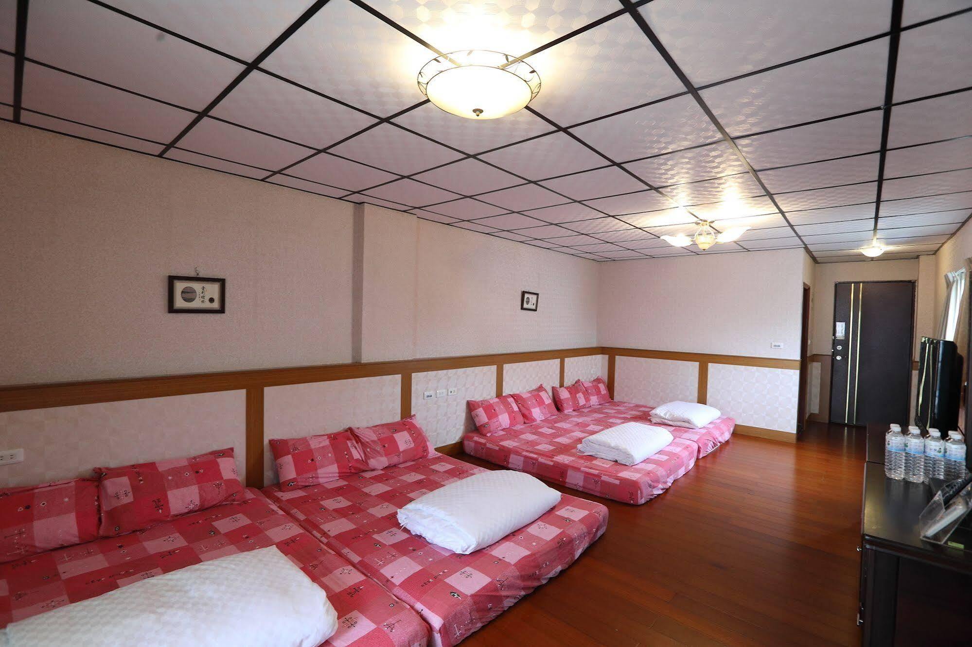 First Place B&B Hualien City Exterior photo